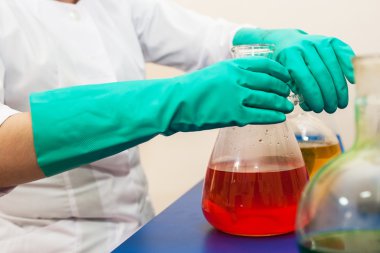 Bir kimya laboratuvar deneyleri