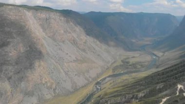Altai dağ yolu geçidi.