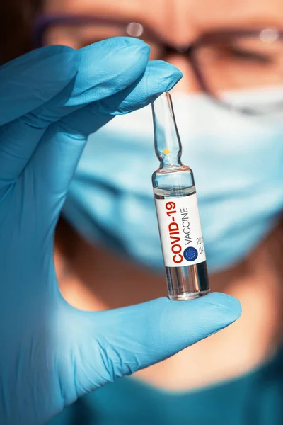 Коронавирусная вакцина Европейского союза — стоковое фото