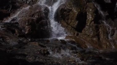 Altai 'de Shirlak Şelalesi