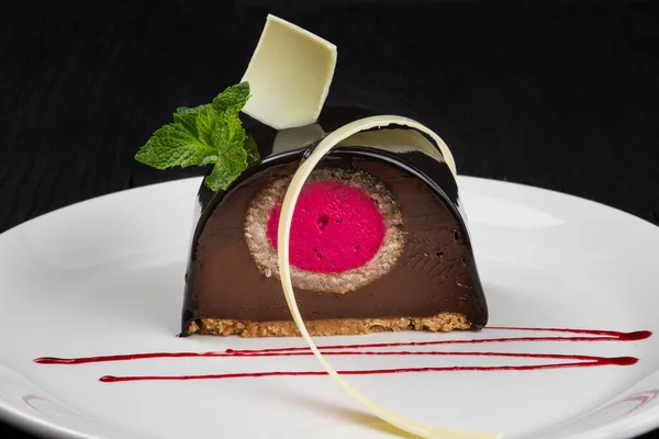 Delicioso bolo de chocolate closeup — Fotografia de Stock