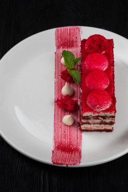 Kırmızı kadife kek.