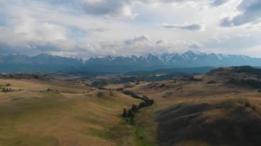 Kurai bozkırının hava videosu