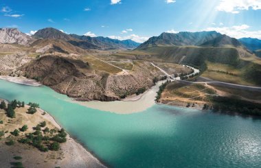 İki nehrin kesişmesi