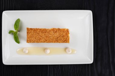 Esterhazy Torte tabakta