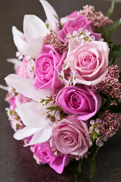 Bouquet de roses de mariage — Photo