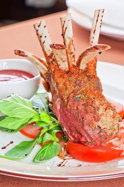 Costola di agnello arrosto — Foto Stock