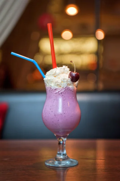 Cherry milkshake — Stock Photo, Image