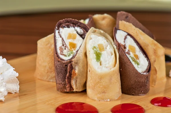 Roll palačinka s marmeládou — Stock fotografie