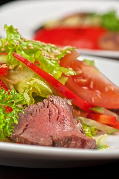 쇠고기 샐러드 — 스톡 사진