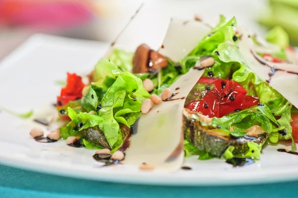 Grillade grönsaker sallad — Stockfoto