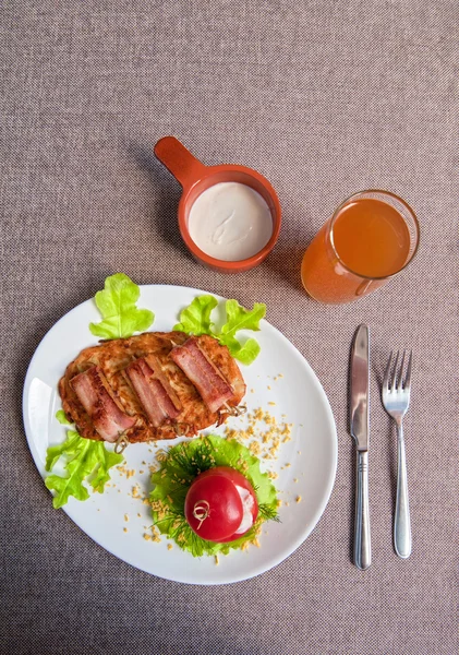 Veal meat with bacon — Stock Photo, Image