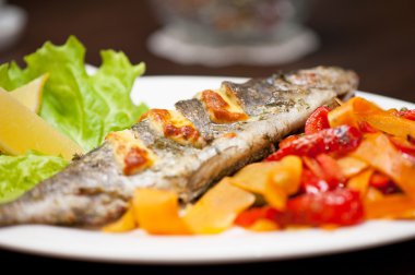 Gökkuşağı alabalık balık