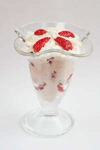 Strawberry with cream — Stock Photo, Image