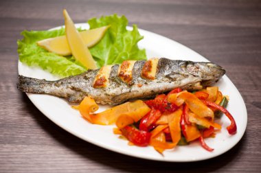 Gökkuşağı alabalık balık