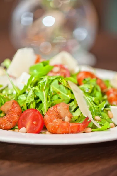 Ensalada de verduras de camarones —  Fotos de Stock