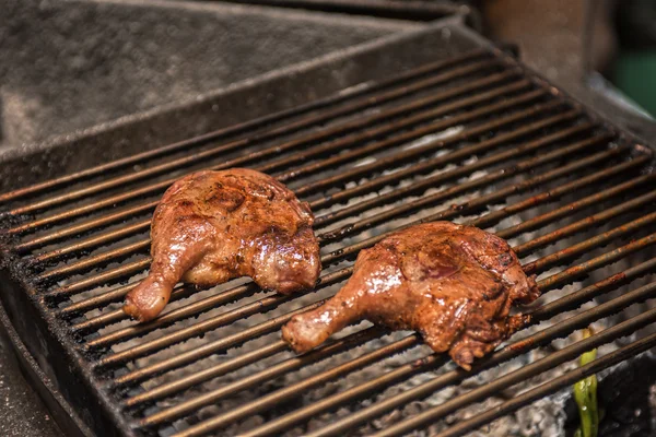 Grilled duck legs — Stock Photo, Image