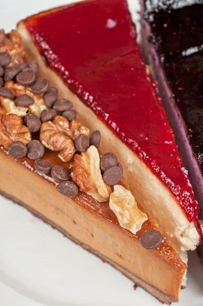 Cheesecake with chocolate and nuts — Stock Photo, Image