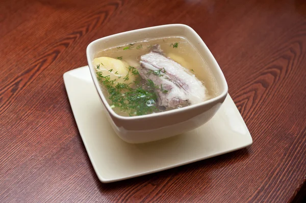 Суп с мясом баранины — стоковое фото