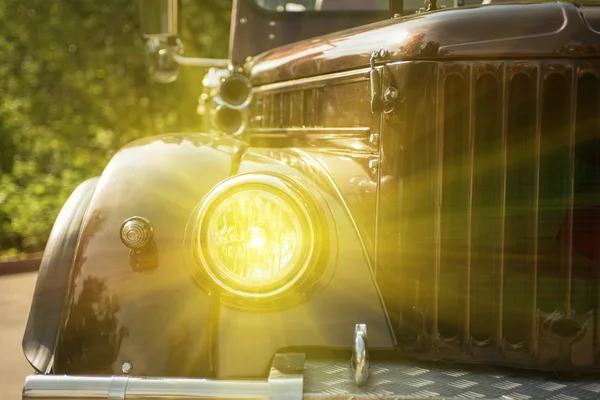 New retro truck — Stock Photo, Image