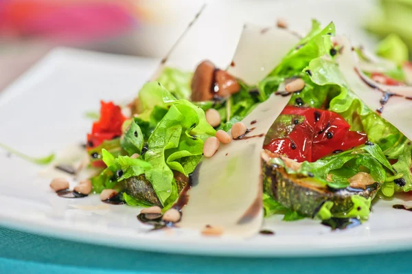 Salade de légumes grillés — Photo