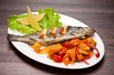 Gökkuşağı alabalık balık