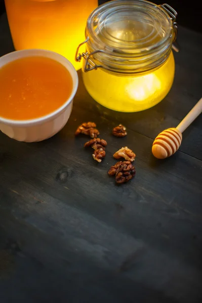 Honey with walnut — Stock Photo, Image