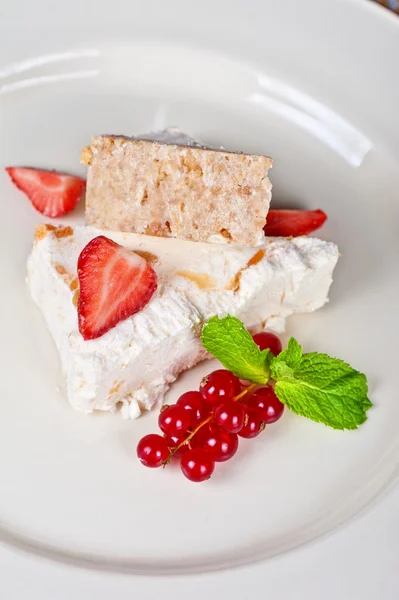 Crema bacche dessert — Foto Stock