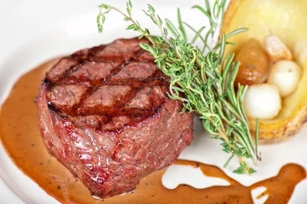 Grilovaný hovězí steak — Stock fotografie