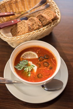 Geleneksel Rus soljanka