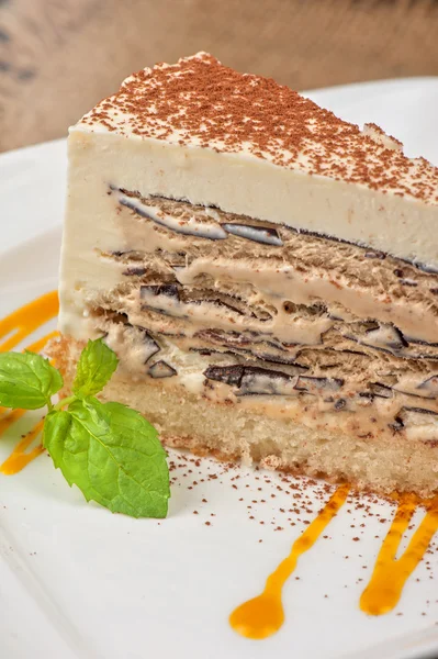 Pastel de chocolate con helado de mermelada —  Fotos de Stock