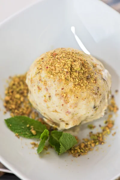 Pistachio ice cream — Stock Photo, Image