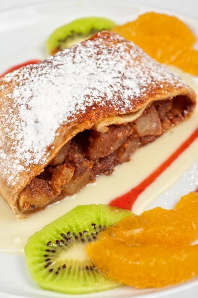 Appel strudel close-up — Stockfoto