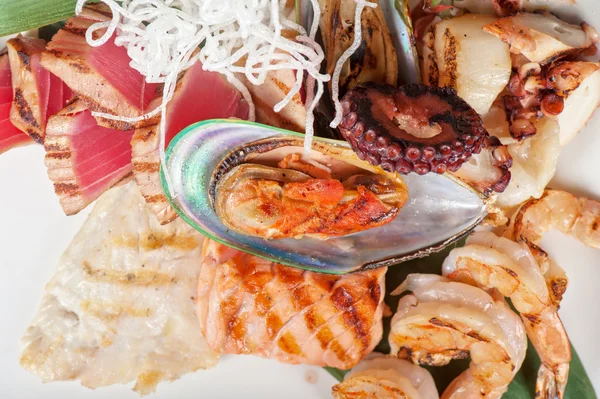 Seafood mix dish — Stock Photo, Image