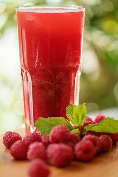 Fruit drink with raspberries — Stock Photo, Image