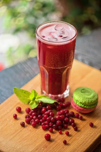 Bebida de frutas com cranberries — Fotografia de Stock