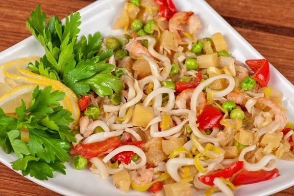 Salada de frutos do mar saborosa — Fotografia de Stock