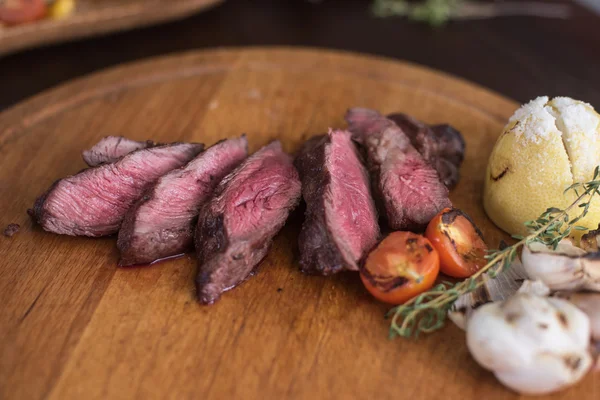 Grilled beef steak — Stock Photo, Image