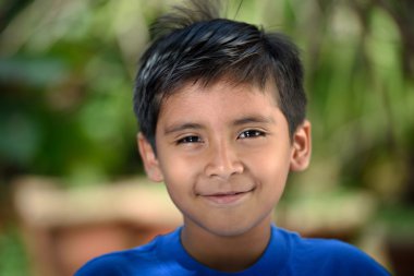 Latino çocuk yakın çekim