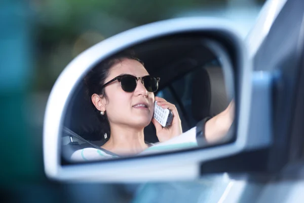 Girl call in car — Stock Photo, Image