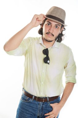 şapkalı komik adam