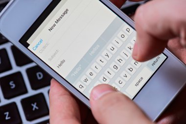 Merhaba mesaj smartphone içinde