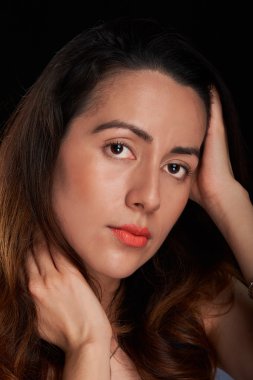 genç kadın İspanyol yüz