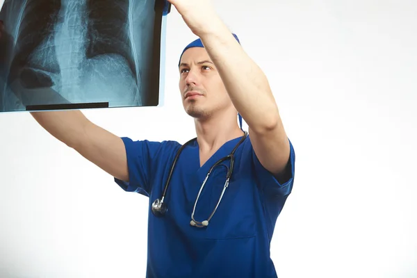 Infermiere uomo con radiografia — Foto Stock