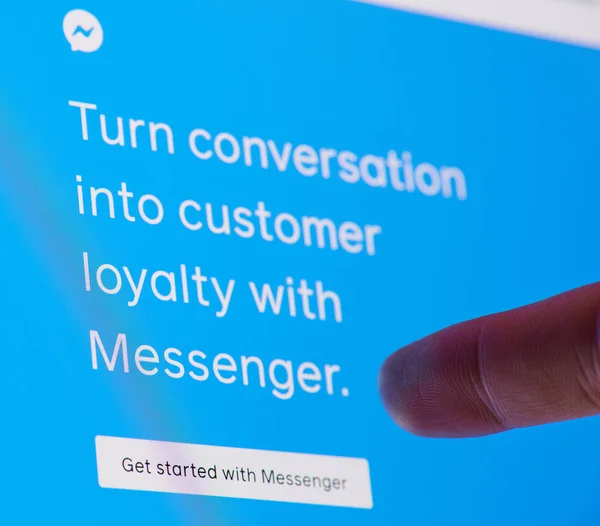 New York Usa October 2020 Creating Ads Facebook Messenger Service — Stock Photo, Image