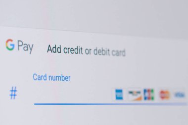 New York, ABD - 20 Kasım 2020: Web servis ekranı laptopunun ödeme bilgilerinin doldurulması