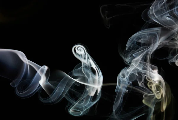 Fumo Blu Flusso Forma Onda Sfondo Nero Isolato — Foto Stock