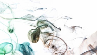 Kahverengi ve yeşil ışık duman şekli arka plan beyaz arkaplan üzerinde izole