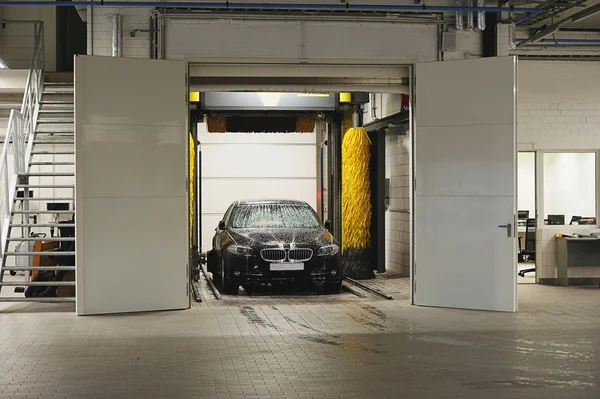 BMW garage "Autoidea" i Vitryssland, Minsk 2014 år — Stockfoto