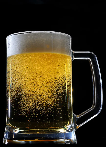 Fresh beer in glass — Stock Photo, Image